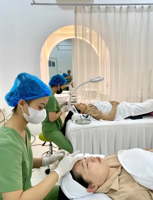 Điều trị mụn full lưng