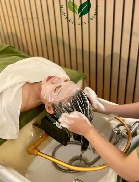 Gội Đầu Dưỡng Tóc Mềm Mượt